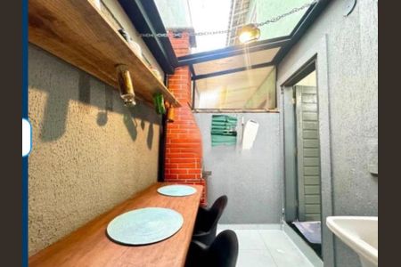 Casa à venda com 97m², 2 quartos e 1 vagaFoto 11