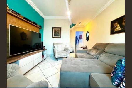 Foto 03 de casa à venda com 2 quartos, 97m² em Vila Chuca, São Paulo