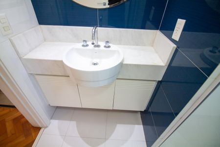 Apartamento para alugar com 360m², 4 quartos e 2 vagasBanheiro 1