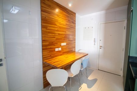 Apartamento para alugar com 360m², 4 quartos e 2 vagasCopa / Cozinha