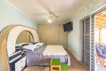 Casa à venda com 228m², 5 quartos e 2 vagasSuíte