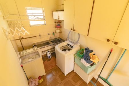 Casa à venda com 228m², 5 quartos e 2 vagasÁrea de serviço