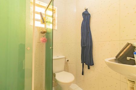 Casa à venda com 228m², 5 quartos e 2 vagasBanheiro social