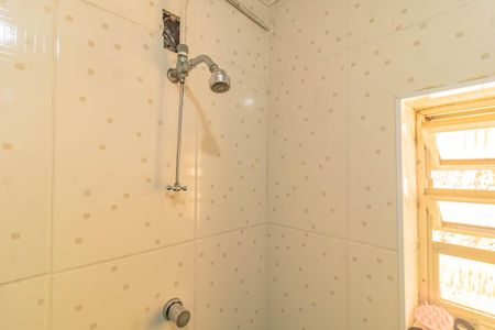 Casa à venda com 228m², 5 quartos e 2 vagasBanheiro social