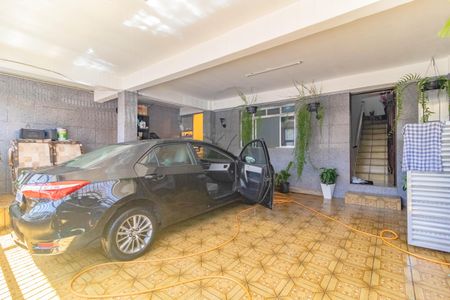 Casa à venda com 228m², 5 quartos e 2 vagasGaragem