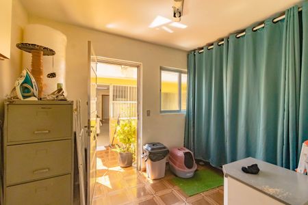 Casa à venda com 228m², 5 quartos e 2 vagasÁrea de serviço