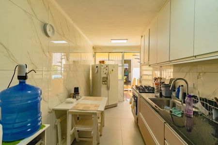 Casa à venda com 228m², 5 quartos e 2 vagasCozinha