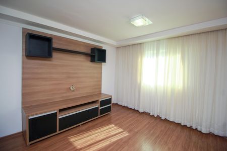 Sala de apartamento para alugar com 2 quartos, 75m² em Vila Alzira, Santo André