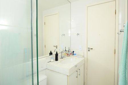 Apartamento à venda com 77m², 3 quartos e 1 vaga Apartamento à venda com 77m², 3 quartos e 1 vagaBanheiro