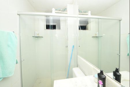 Apartamento à venda com 77m², 3 quartos e 1 vaga Apartamento à venda com 77m², 3 quartos e 1 vagaBanheiro