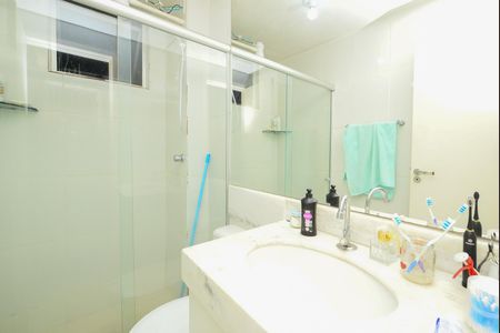 Apartamento à venda com 77m², 3 quartos e 1 vaga Apartamento à venda com 77m², 3 quartos e 1 vagaBanheiro