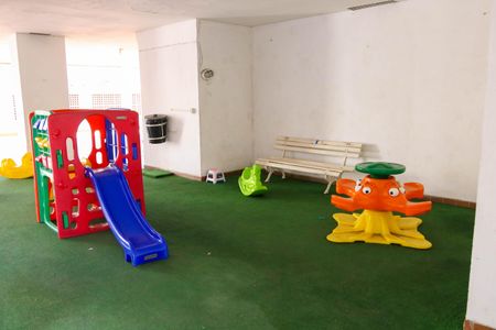 Apartamento à venda com 66m², 2 quartos e 1 vagaÁrea comum - Playground