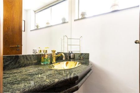 Casa à venda com 3 quartos, 310m² em Brooklin, São Paulo