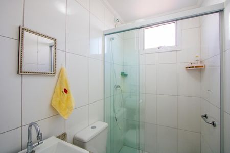 Apartamento à venda com 62m², 2 quartos e 2 vagasBanheiro do quarto 1