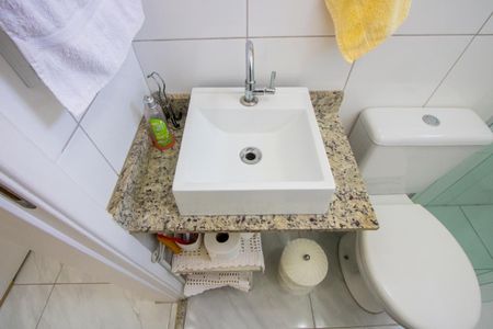 Apartamento à venda com 62m², 2 quartos e 2 vagasBanheiro do quarto 1