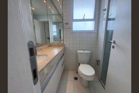Apartamento à venda com 128m², 3 quartos e 2 vagasBanheiro 