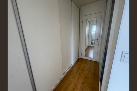 Apartamento à venda com 128m², 3 quartos e 2 vagasArmarios suite 