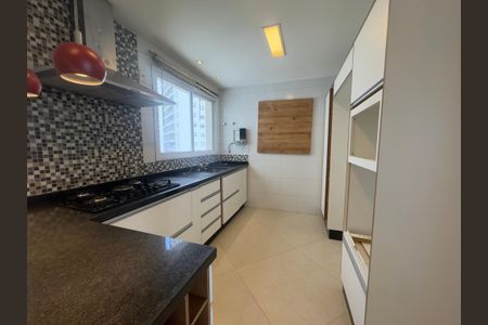 Apartamento à venda com 128m², 3 quartos e 2 vagasCozinha 