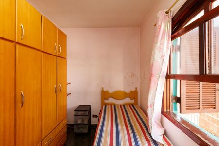 Casa à venda com 164m², 3 quartos e 2 vagasQuarto 2