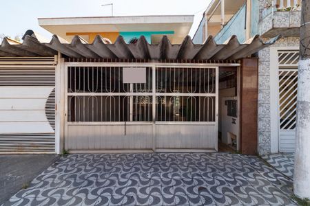 Casa à venda com 164m², 3 quartos e 2 vagasFachada