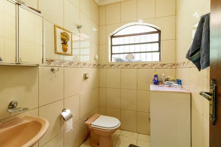 Casa à venda com 164m², 3 quartos e 2 vagasBanheiro 3