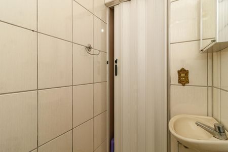Casa à venda com 164m², 3 quartos e 2 vagasEdícula - Banheiro
