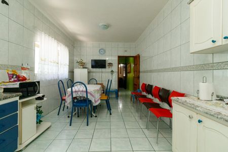 Casa à venda com 164m², 3 quartos e 2 vagasCozinha