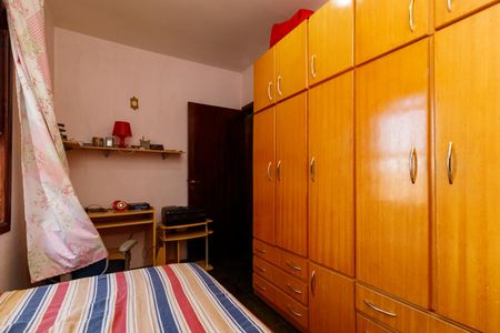 Casa à venda com 164m², 3 quartos e 2 vagasQuarto 2