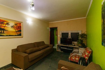 Casa à venda com 164m², 3 quartos e 2 vagasSala