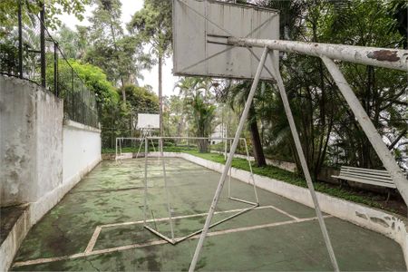 Casa à venda com 4 quartos, 500m² em Jardim Marajoara, São Paulo