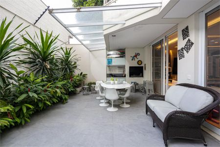 Casa à venda com 3 quartos, 394m² em Campo Belo, São Paulo