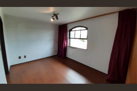 Casa à venda com 4 quartos, 328m² em Brooklin, São Paulo