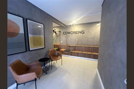 Apartamento à venda com 2 quartos, 51m² em Vila Isa, São Paulo