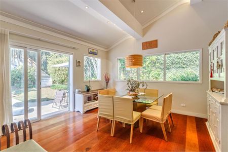 Casa à venda com 4 quartos, 373m² em Vila Campo Grande, São Paulo