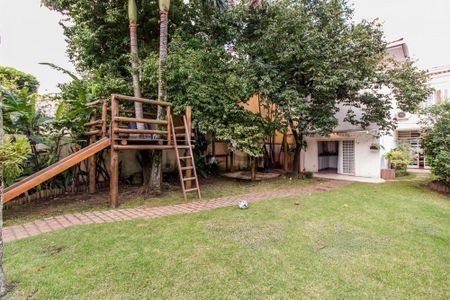 Casa à venda com 300m², 4 quartos e 4 vagas