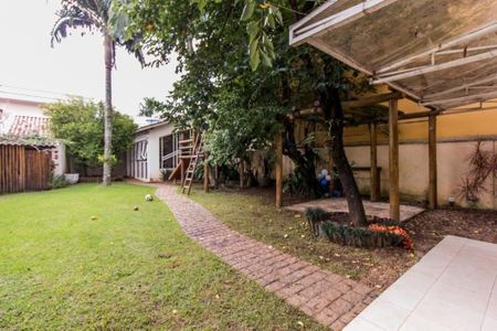 Casa à venda com 300m², 4 quartos e 4 vagas