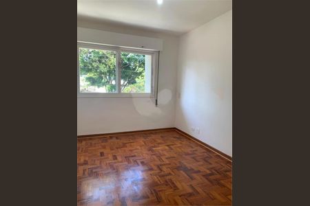 Casa à venda com 300m², 4 quartos e 4 vagas
