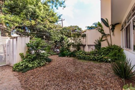 Casa à venda com 300m², 4 quartos e 4 vagas