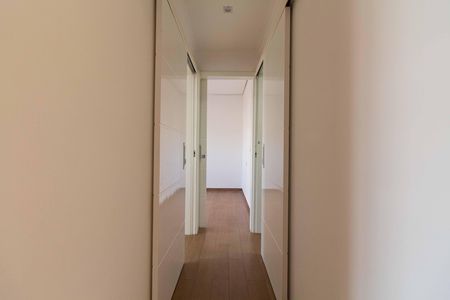 Apartamento à venda com 72m², 2 quartos e 1 vagaCorredor