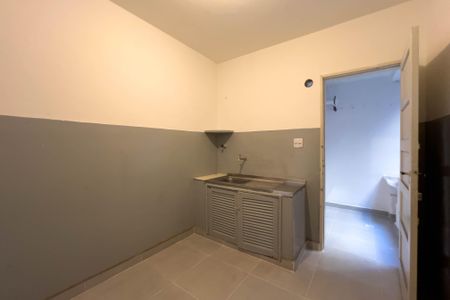 Apartamento para alugar com 60m², 1 quarto e sem vagaCozinha e área de serviço 