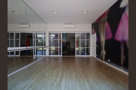 Apartamento à venda com 104m², 2 quartos e 2 vagasSala de dança