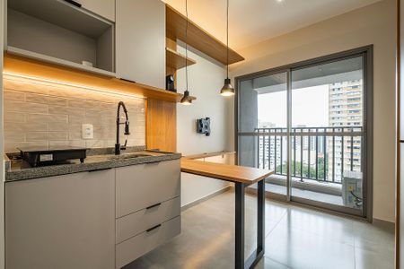 Sala/Cozinha de apartamento para alugar com 1 quarto, 28m² em Pinheiros, São Paulo
