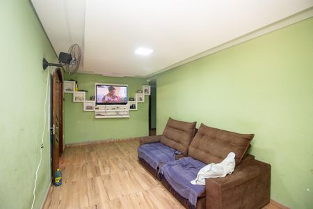 Casa para alugar com 100m², 3 quartos e 1 vaga Casa para alugar com 100m², 3 quartos e 1 vagaSala