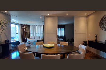 Apartamento à venda com 202m², 3 quartos e 2 vagasSala