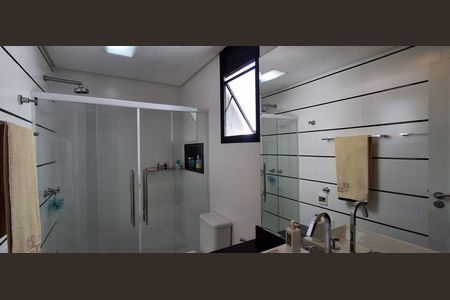 Apartamento à venda com 202m², 3 quartos e 2 vagasBanheiro Suíte 1