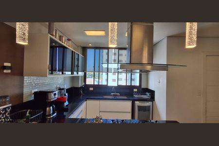 Apartamento à venda com 202m², 3 quartos e 2 vagasCozinha 