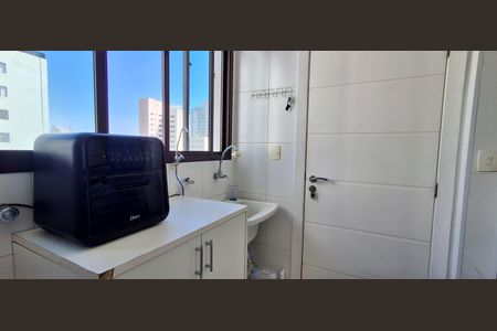 Apartamento à venda com 202m², 3 quartos e 2 vagasÁrea de Serviço 