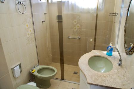 Apartamento para alugar com 200m², 4 quartos e 2 vagas Apartamento para alugar com 200m², 4 quartos e 2 vagasBanheiro