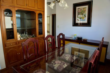 Apartamento para alugar com 200m², 4 quartos e 2 vagas Apartamento para alugar com 200m², 4 quartos e 2 vagasSala de Jantar