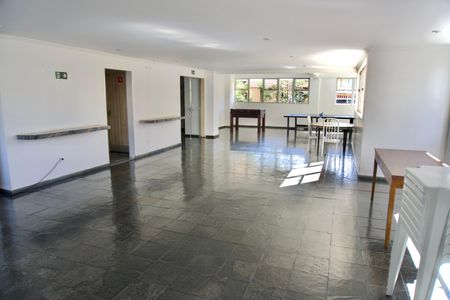 Apartamento para alugar com 200m², 4 quartos e 2 vagas Apartamento para alugar com 200m², 4 quartos e 2 vagasÁrea Comum - Salão de Festas